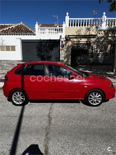 Usado Seat Ibiza Reference 85 CV (62 kW) 2007 Rojo Utilitario