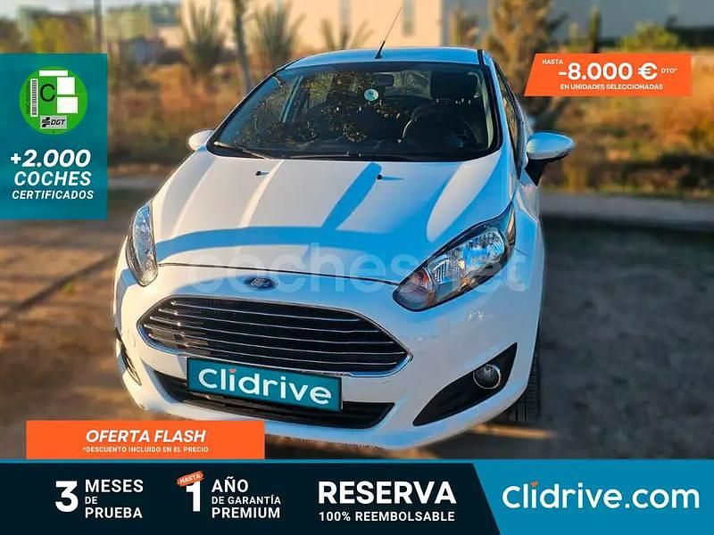Blanco Usado 2014 Ford Fiesta Trend Berlina | 7990 € - Imagen 1/3