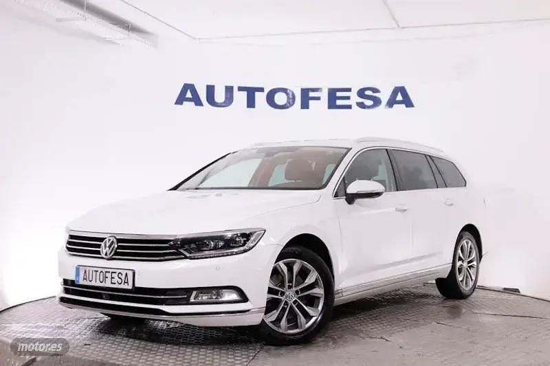 Blanco Usado 2015 VW Passat Exclusive Familiar | 15.450 € (Precio justo) - Imagen 1/4