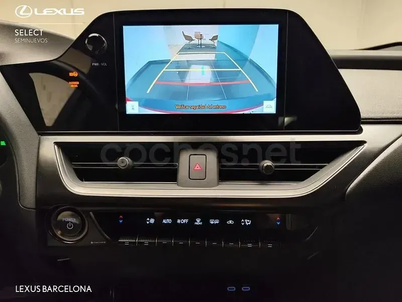 Usado Lexus UX 199 CV (146 kW) 2024 Rojo SUV