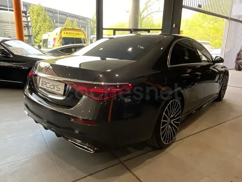 Usado Mercedes S400 330 CV (242 kW) 2023 Gris / plata Berlina