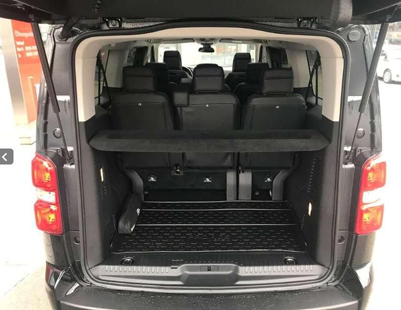 Usado Toyota Proace Luxury 177 CV (130 kW) 2024 Negro Monovolumen