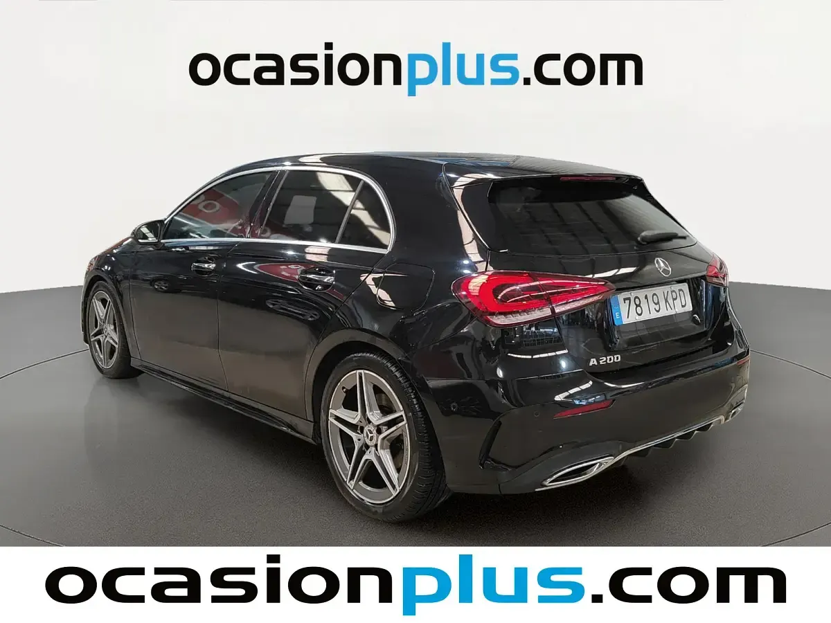 Usado Mercedes A200 AMG 163 CV (119 kW) 2018 Negro Utilitario