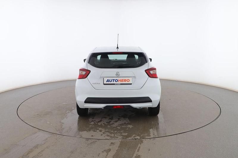 Usado Nissan Micra Pack 71 CV (52 kW) 2019 Blanco Utilitario