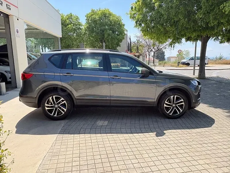 Usado Seat Tarraco Style Plus 150 CV (110 kW) 2019 Gris / plata SUV