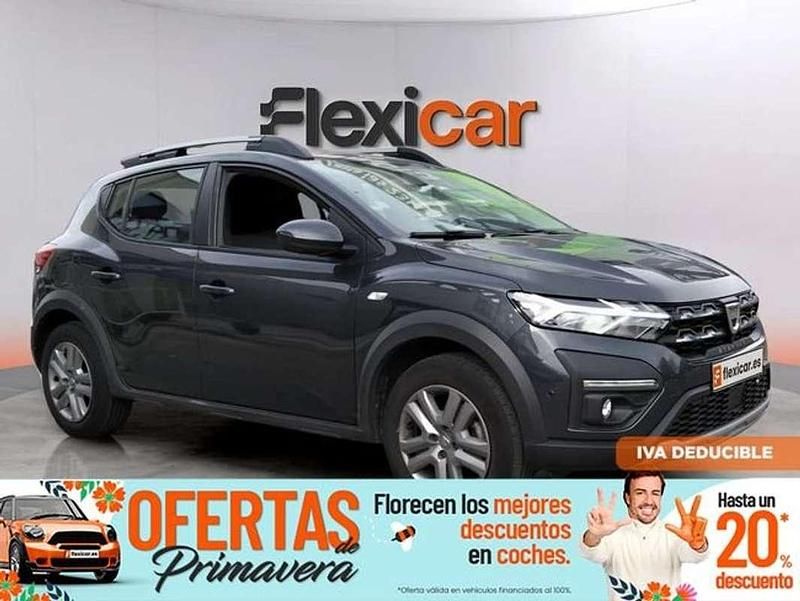 Usado Dacia Sandero Comfort 91 CV (66 kW) 2022 Negro Utilitario