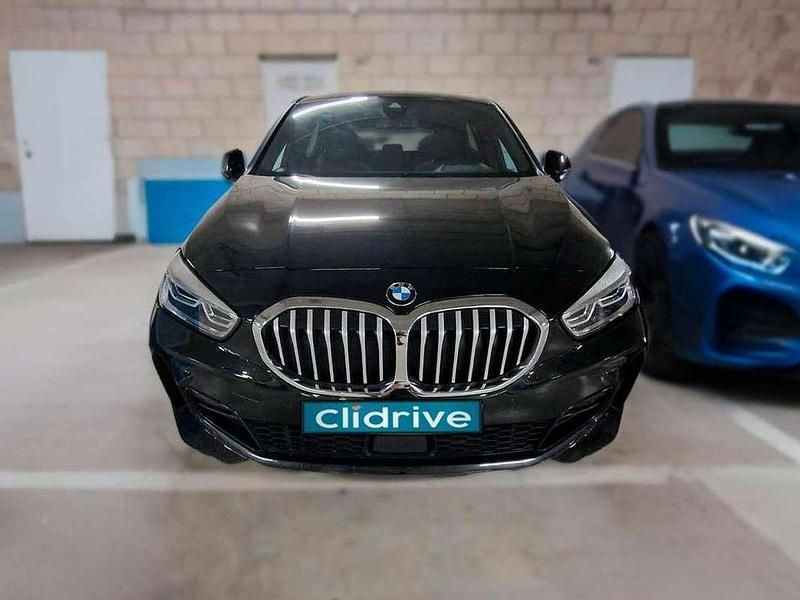 Usado BMW 118 Performance 150 CV (110 kW) 2022 Negro Utilitario