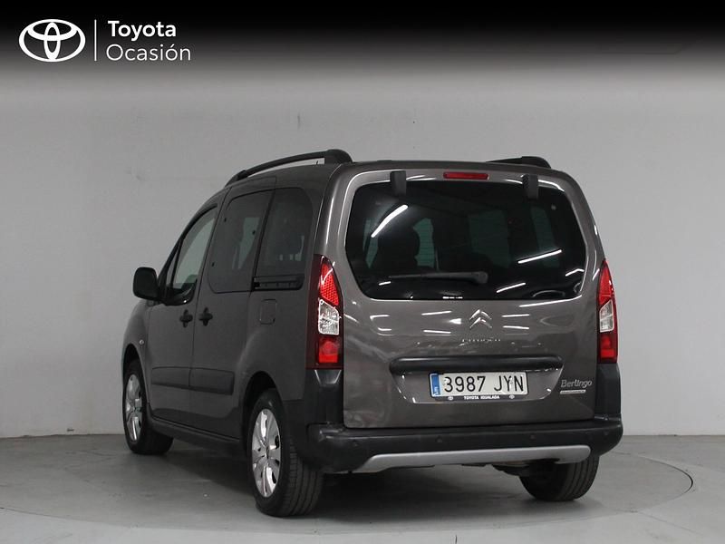 Käytetty Citroën Berlingo PureTech 110 HP (80 kW) 2017 Harmaa Tila-auto