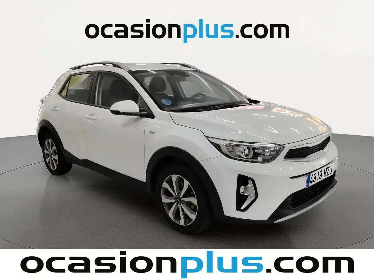 Usado Kia Stonic 100 CV (73 kW) 2025 Blanco SUV