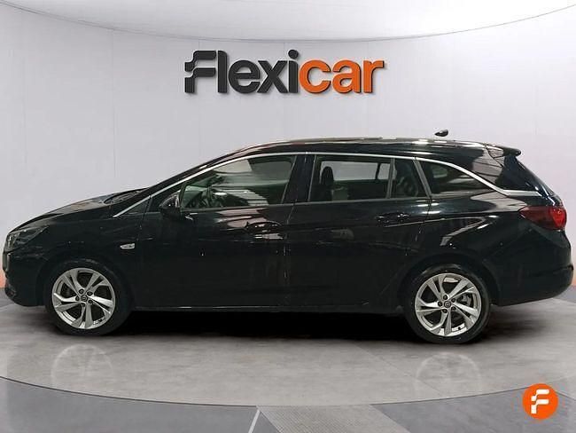 Usado Opel Astra Elegance 130 CV (95 kW) 2021 Negro Berlina