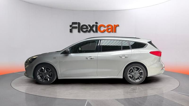 Usado Ford Focus ST-Line 120 CV (88 kW) 2019 Gris Familiar