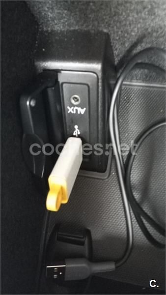 Usado Renault Latitude Privilege 150 CV (110 kW) 2012 Blanco Berlina