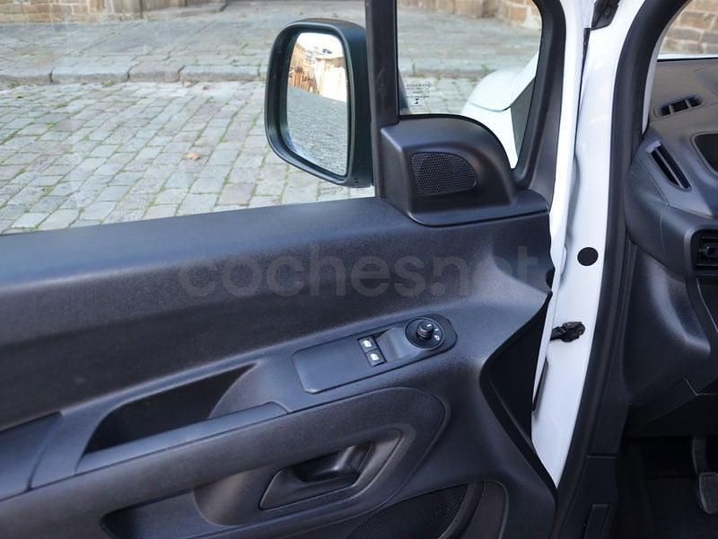 Usado Toyota Proace City City 102 CV (75 kW) 2020 Blanco Monovolumen