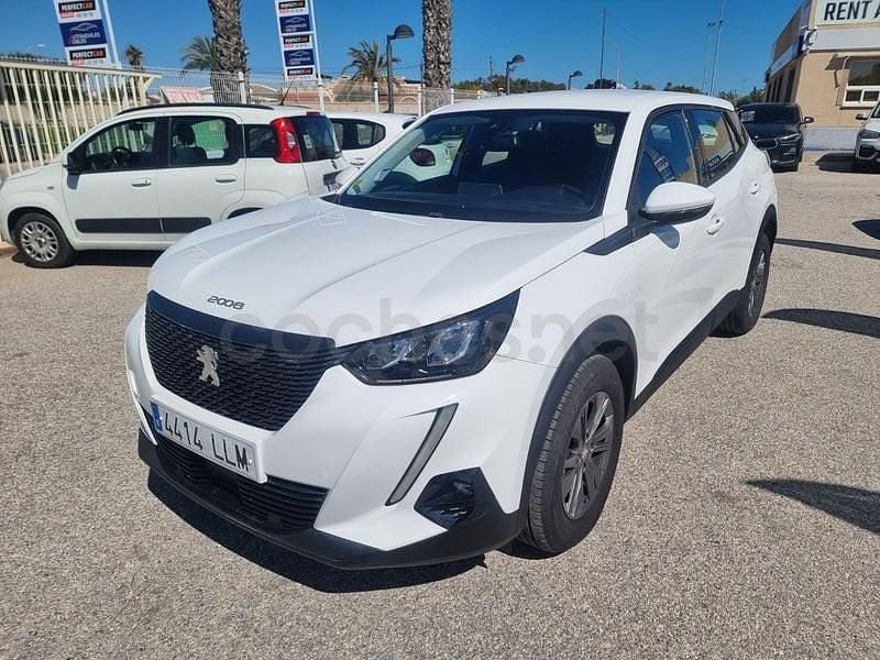 Usado Peugeot 2008 Active 110 CV (80 kW) 2021 Blanco SUV