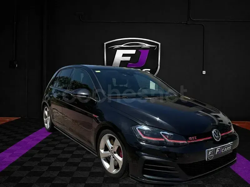 Usado VW Golf VII GTI 245 CV (180 kW) 2019 Negro Berlina