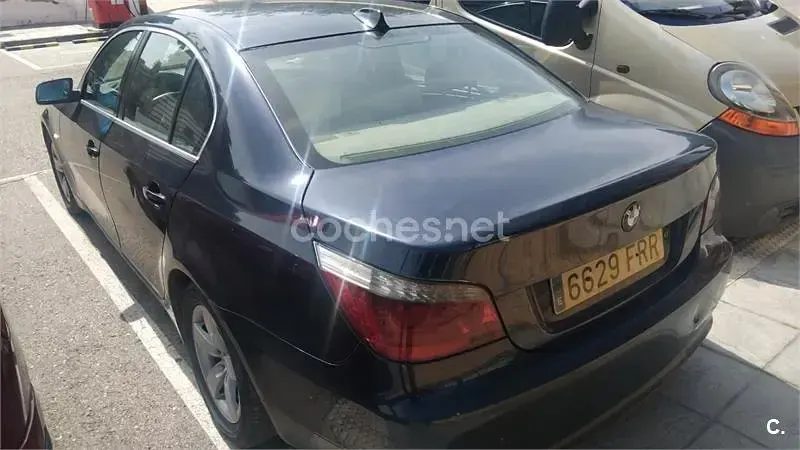 Usado BMW 520 163 CV (119 kW) 2007 Azul Berlina