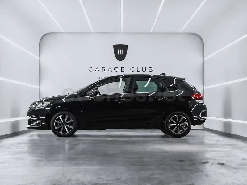 Usado Citroën C4 Live 99 CV (72 kW) 2018 Negro Berlina