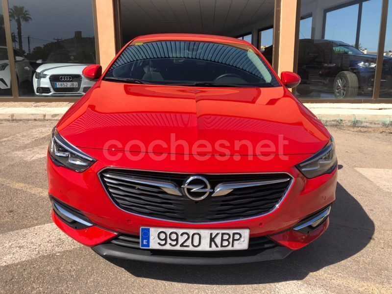 Usado Opel Insignia 136 CV (100 kW) 2017 Rojo Berlina