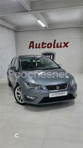Usado Seat Leon FR 150 CV (110 kW) 2013 Gris / plata Berlina
