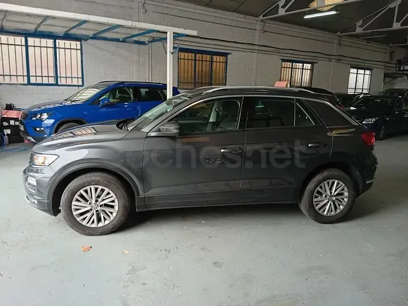 Usado VW T-Roc Advance 150 CV (110 kW) 2020 Gris / plata SUV