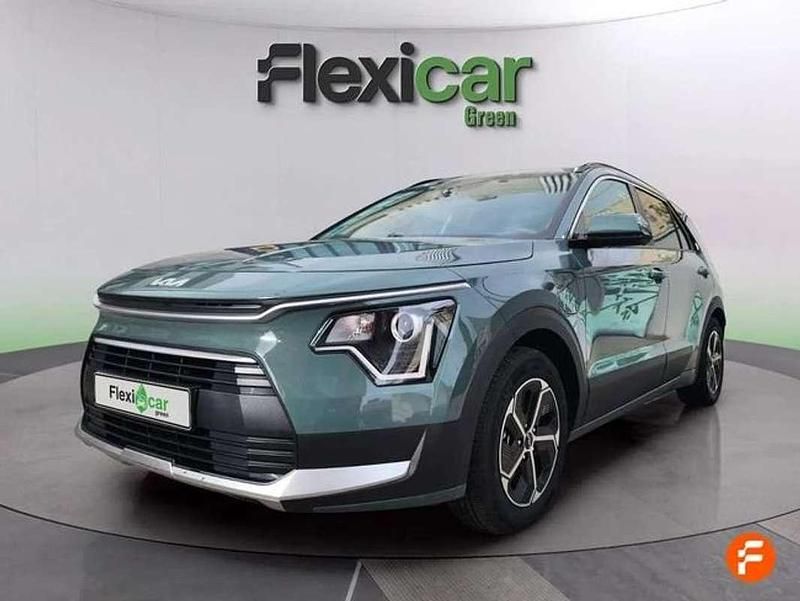 Usado Kia Niro 141 CV (103 kW) 2023 Verde SUV