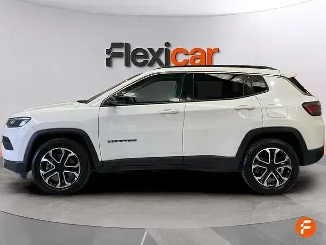 Begagnad Jeep Compass Limited 190 HK (139 kW) 2023 Vit SUV