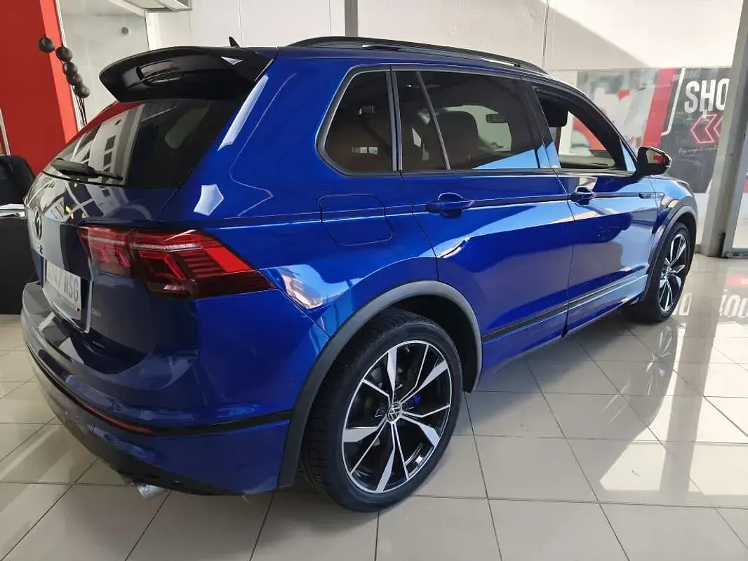 Usado VW Tiguan R 320 CV (235 kW) 2022 Azul SUV