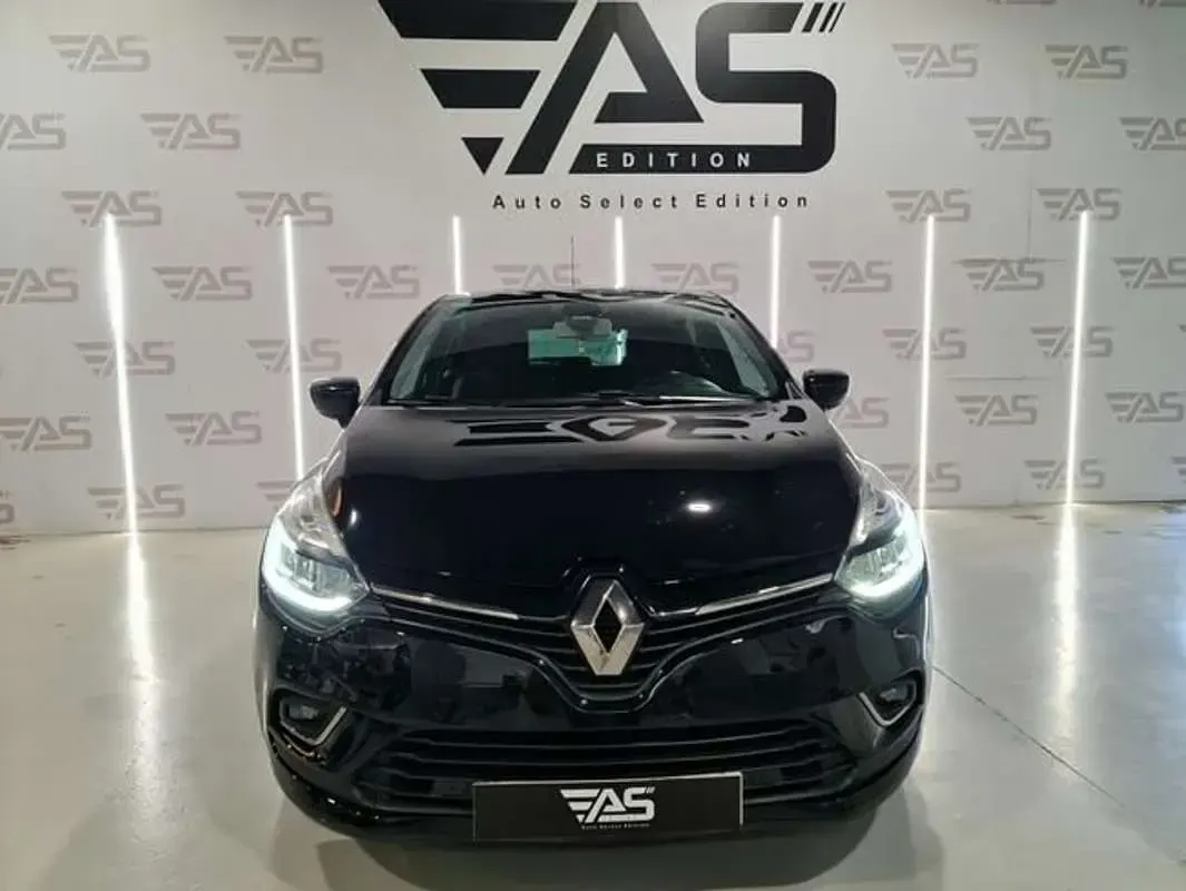 Usado Renault Clio LIMITED 90 CV (66 kW) 2017 Negro Utilitario