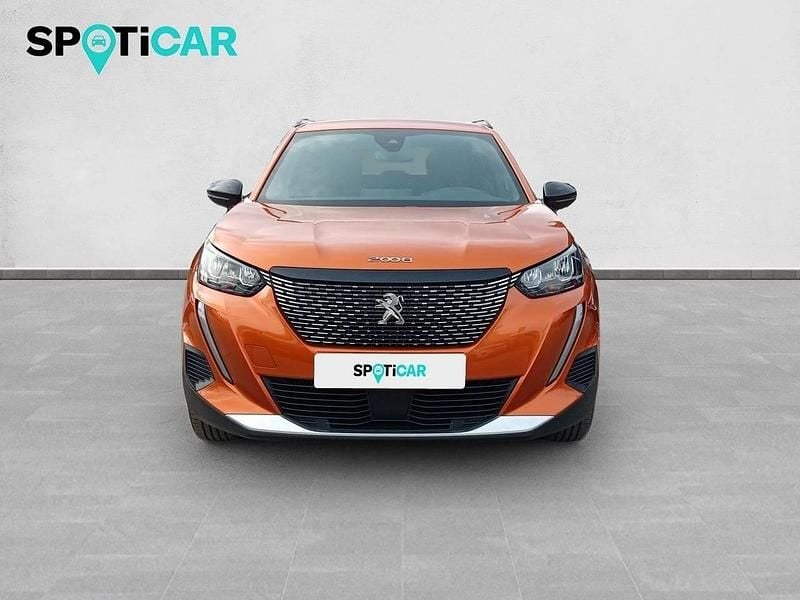 Usado Peugeot 2008 Allure 100 CV (73 kW) 2024 Naranja SUV
