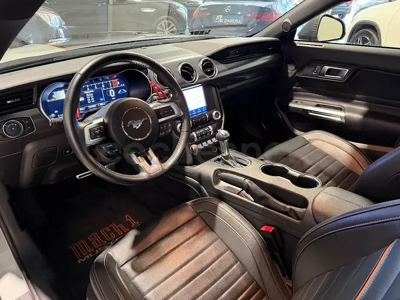 Usado Ford Mustang Fastback 460 CV (338 kW) 2024 Gris / plata Coupe
