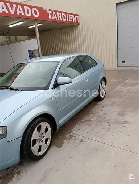 Usado Audi A3 Ambition 140 CV (102 kW) 2006 Azul Utilitario