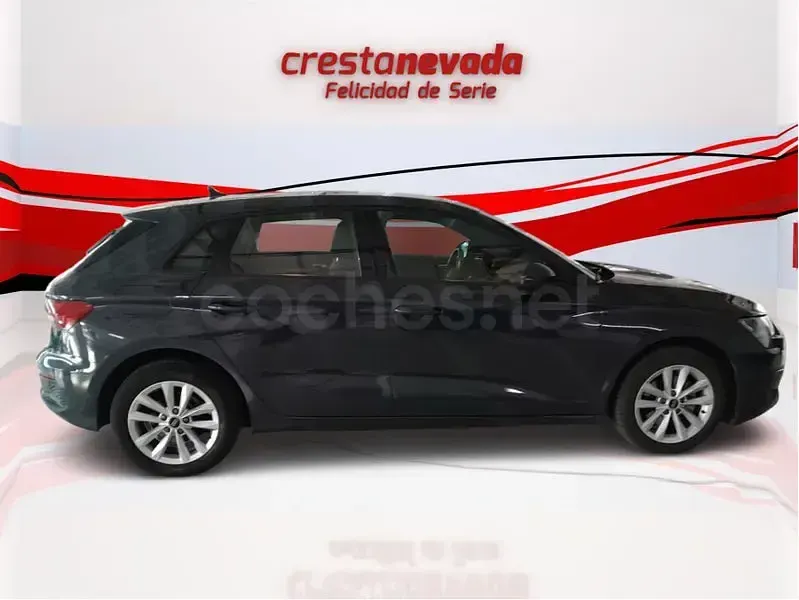 Usado Audi A3 Premium 116 CV (85 kW) 2023 Gris / plata Berlina
