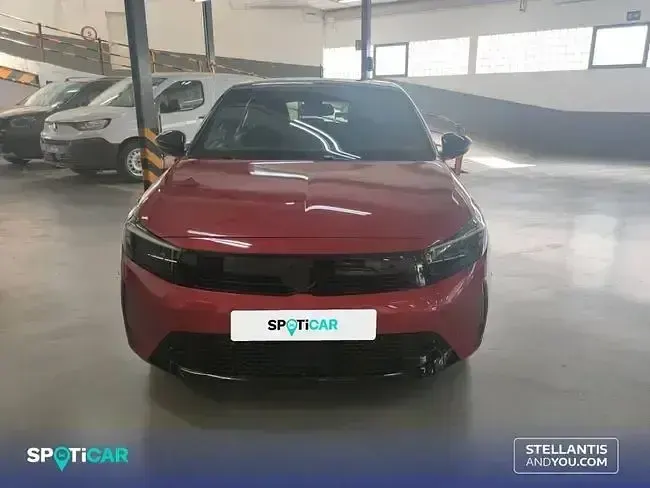 Usado Opel Corsa 100 CV (73 kW) 2024 Rojo Utilitario