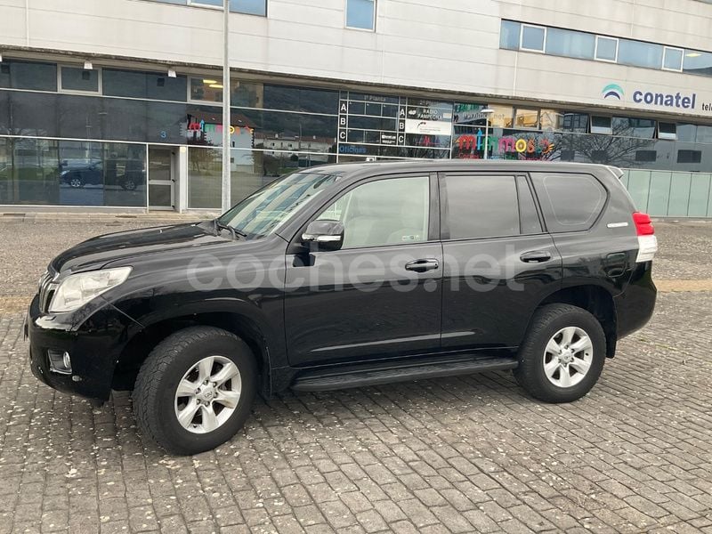 Negro Usado 2012 Toyota Land Cruiser SUV | 35.900 € (Precio justo) - Imagen 1/4