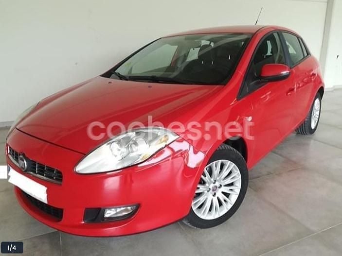 Rojo Usado 2013 Fiat Bravo Pop Utilitario | 6990 € - Imagen 1/4