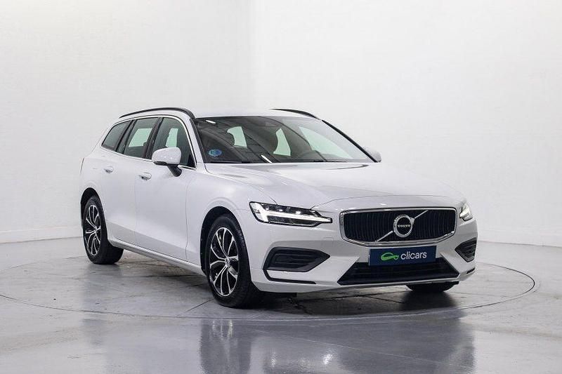 Usado Volvo V60 Momentum 197 CV (144 kW) 2021 Gris Familiar