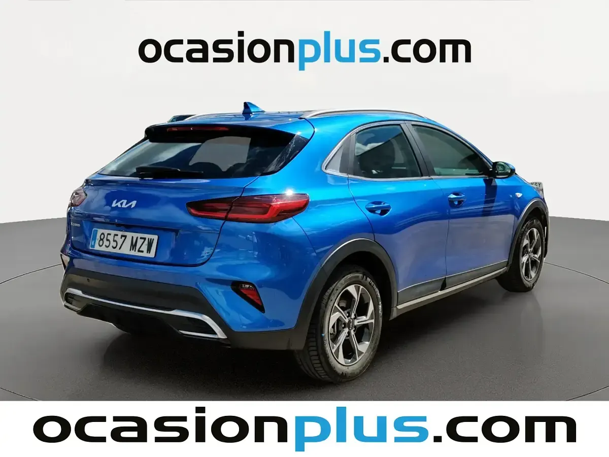 Usado Kia XCeed 100 CV (73 kW) 2025 Azul SUV