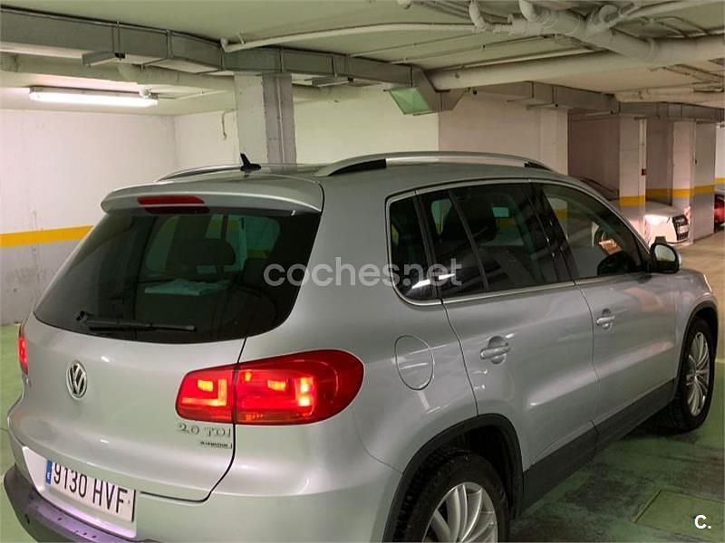 Usado VW Tiguan Sport 140 CV (102 kW) 2014 Gris / plata SUV