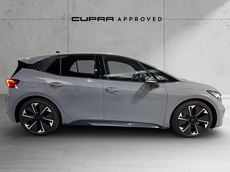 Begagnad Cupra Born e-Boost 169 kW (231 HK) 2024 Eléctrico Halvkombi