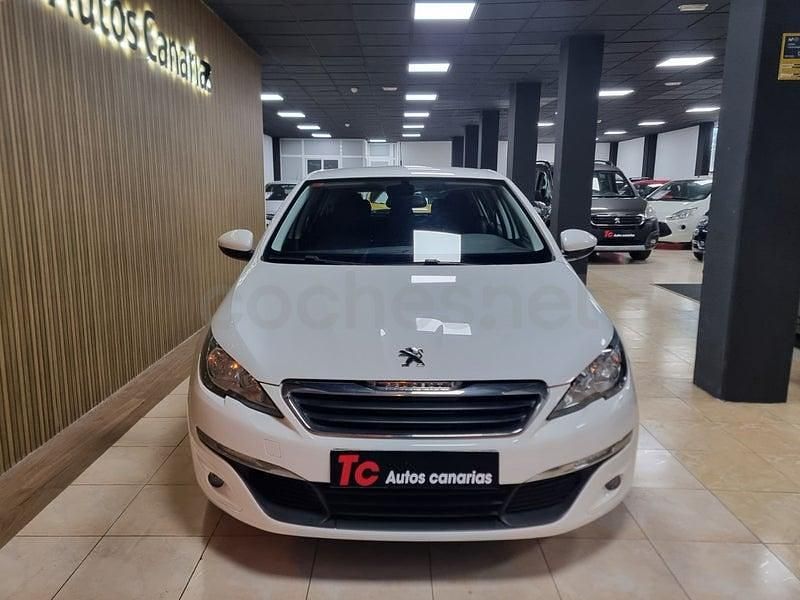 Usado Peugeot 308 Active 82 CV (60 kW) 2014 Blanco Berlina