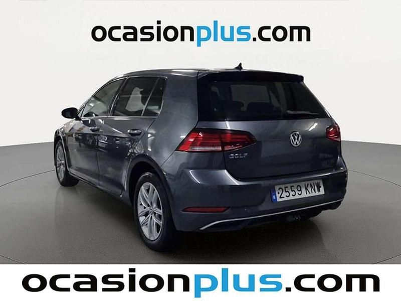 Usado VW Golf VII Advance 116 CV (85 kW) 2018 Gris Utilitario