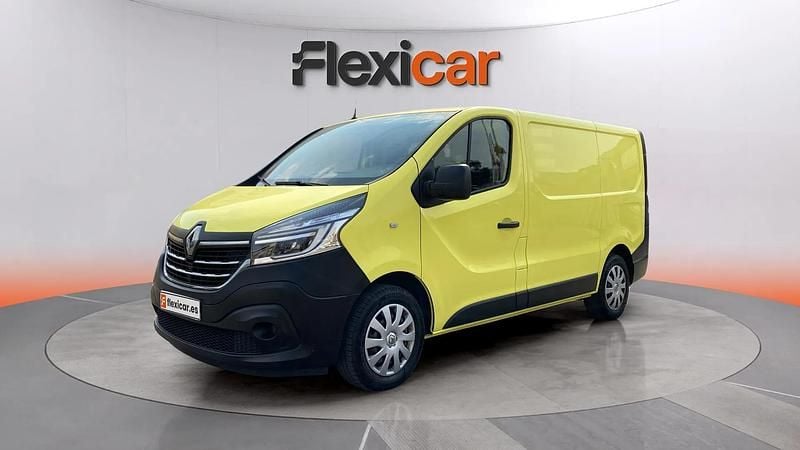 Usado Renault Trafic 120 CV (88 kW) 2020 Amarillo Monovolumen