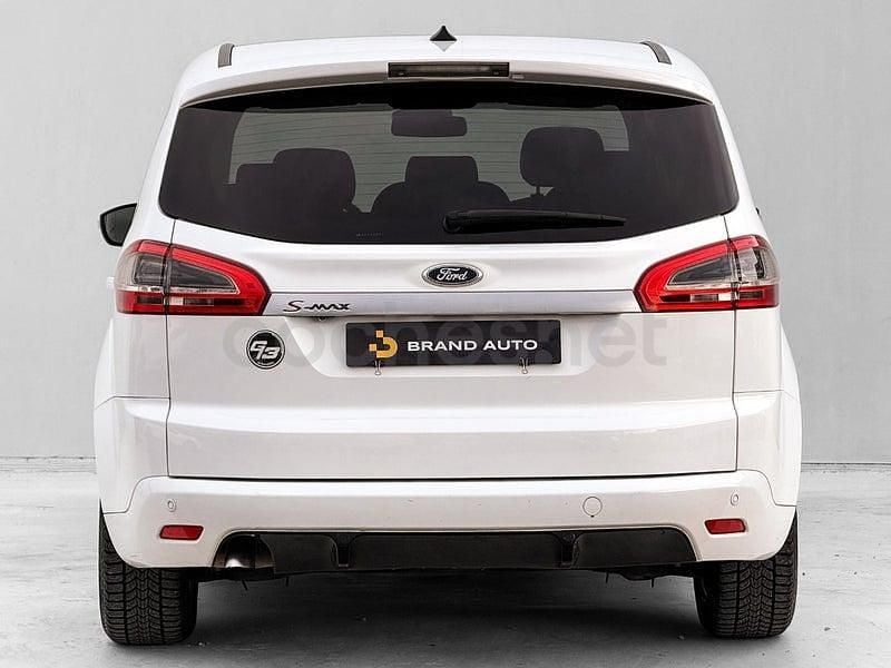 Begagnad Ford S-MAX Titanium X 163 HK (119 kW) 2015 Vit Minibuss