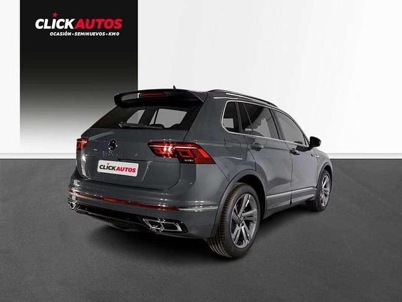 Usado VW Tiguan R-line 151 CV (111 kW) 2023 Gris SUV