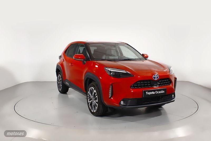 Rojo Usado 2022 Toyota Yaris Cross Style SUV | 25.000 € (Precio justo) - Imagen 1/4