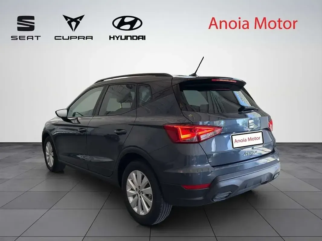 Usado Seat Arona Style 116 HP (85 kW) 2025 Cinzento SUV