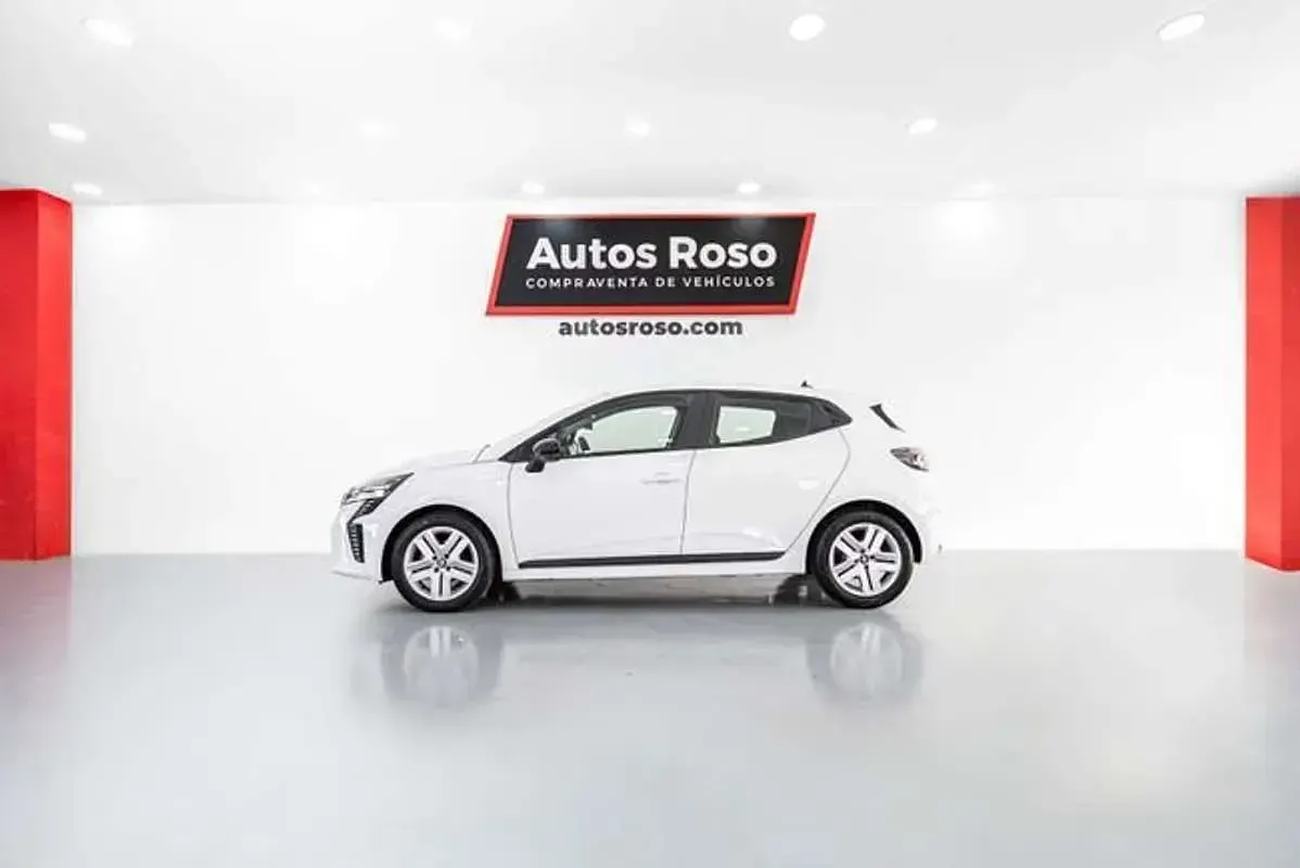 Usado Renault Clio Evolution 91 CV (66 kW) 2024 Blanco Utilitario