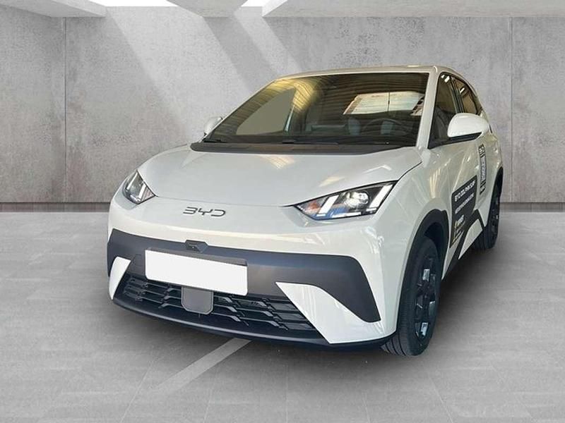 Blanco Usado 2025 BYD Dolphin Comfort Utilitario | 25.500 € (Precio justo) - Imagen 1/4