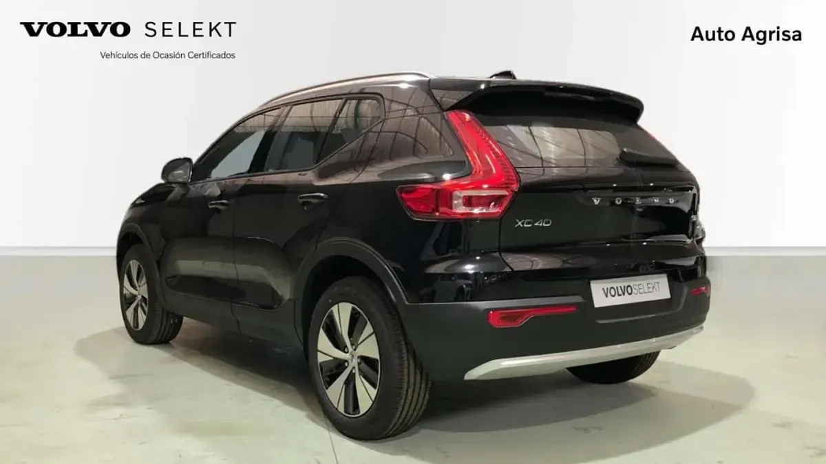 Usado Volvo XC40 Core 163 CV (119 kW) 2025 SUV