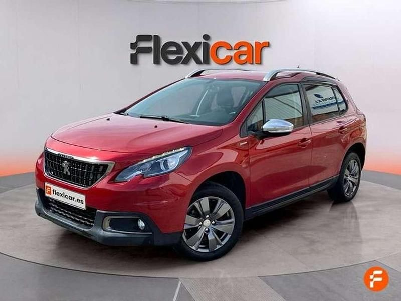 Usado Peugeot 2008 Allure 110 CV (80 kW) 2018 Rojo SUV